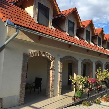Csipke Lovaspanzio Orfu Ngoại thất bức ảnh