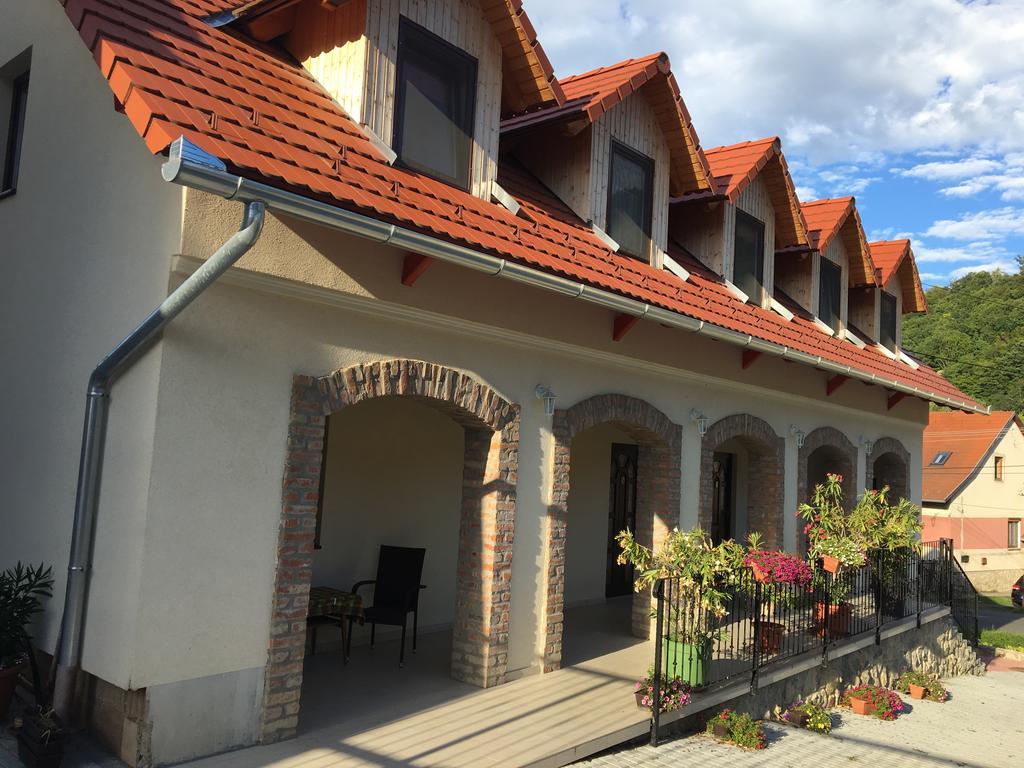 Csipke Lovaspanzio Orfu Ngoại thất bức ảnh